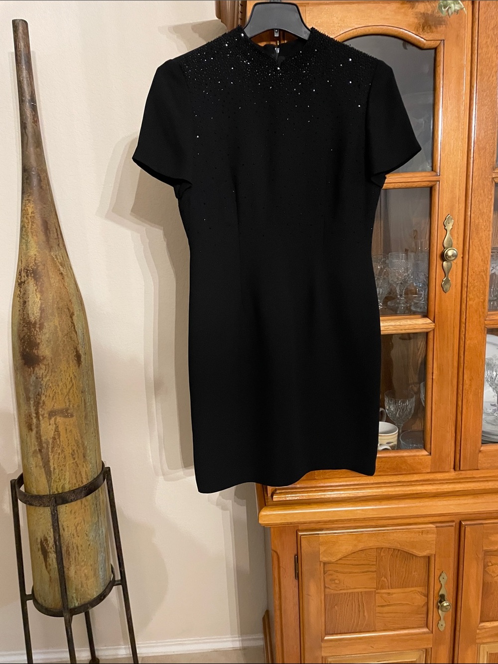 Donna Morgan lil Black Short Sleeve Embellished Sheath Dress SZ 10